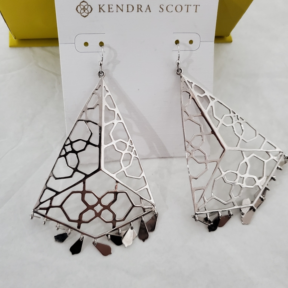 Brand New Kendra SCOTT earings!